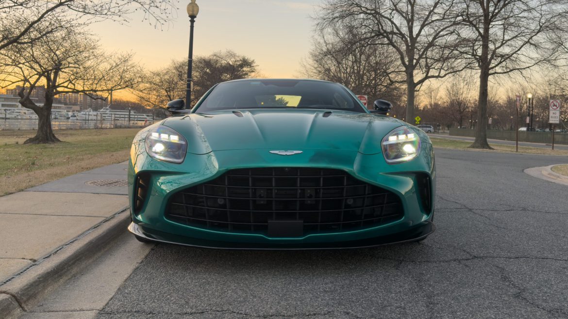 Aston Martin Vantage 2025: بسیار زیبا و هیجان انگیز برای رانندگی
