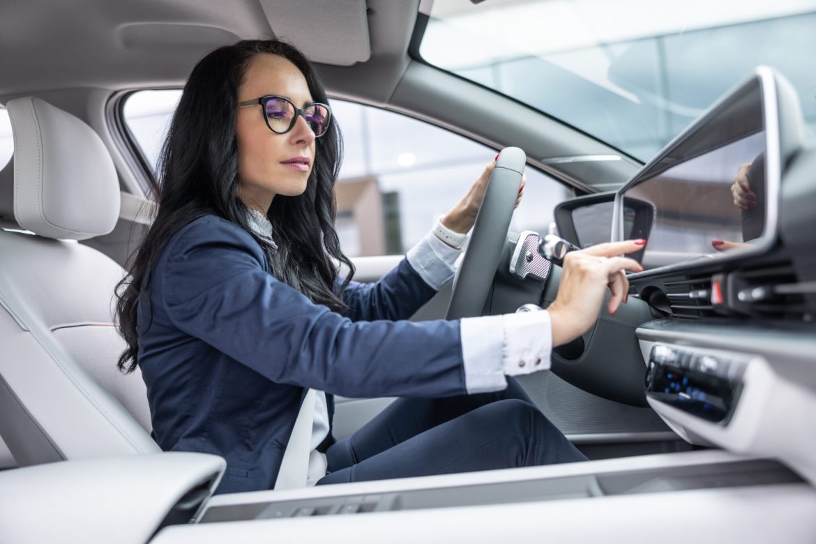 Amazon و Stellantis Project را برای ایجاد یک “SmartCockpit” دیجیتال رها می کنند